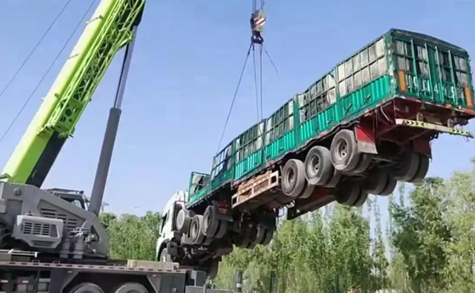 莲湖区道路脱困救援案例